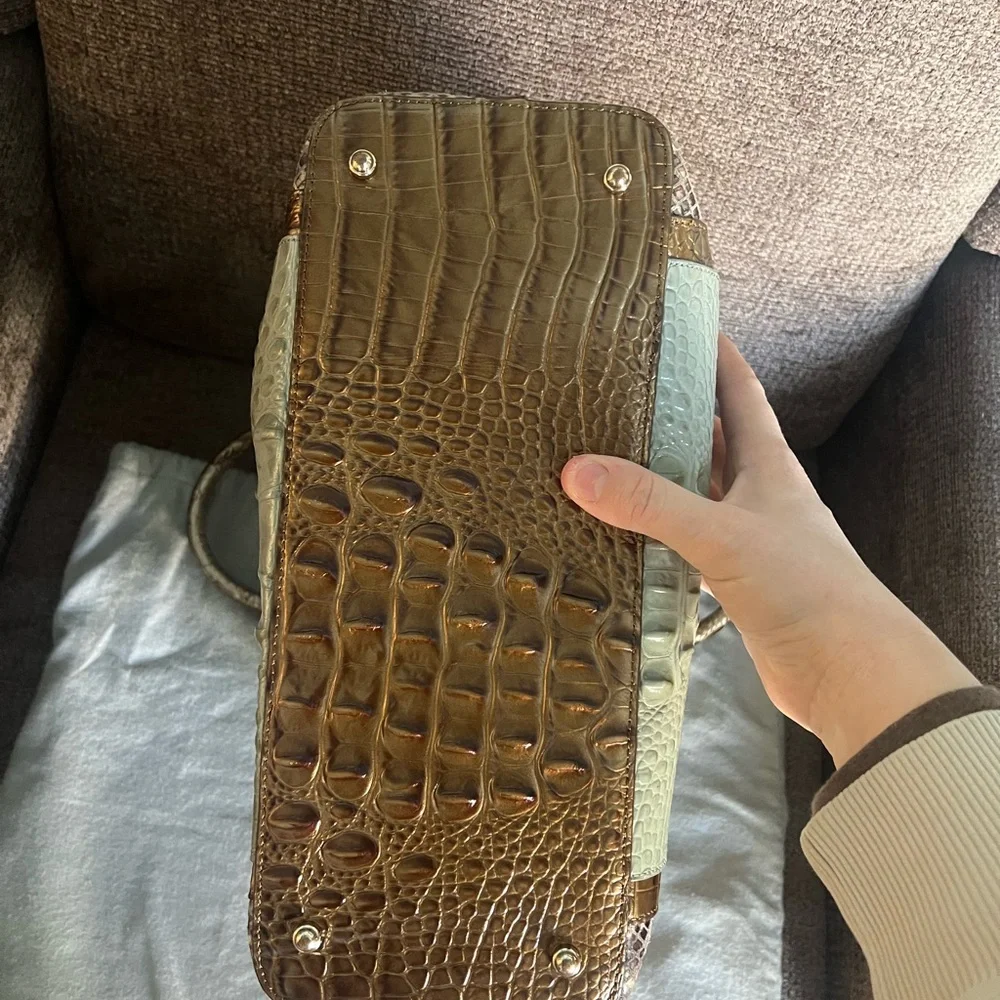 Brahmin Tote Bag with shoulder strap - Picture 4 of 10